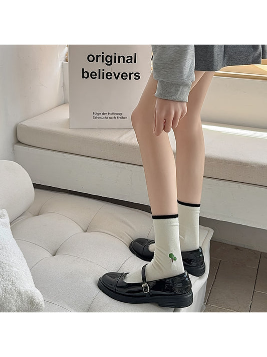 Rufia - Cartoon Embroidered Colorblock Casual Crew Socks