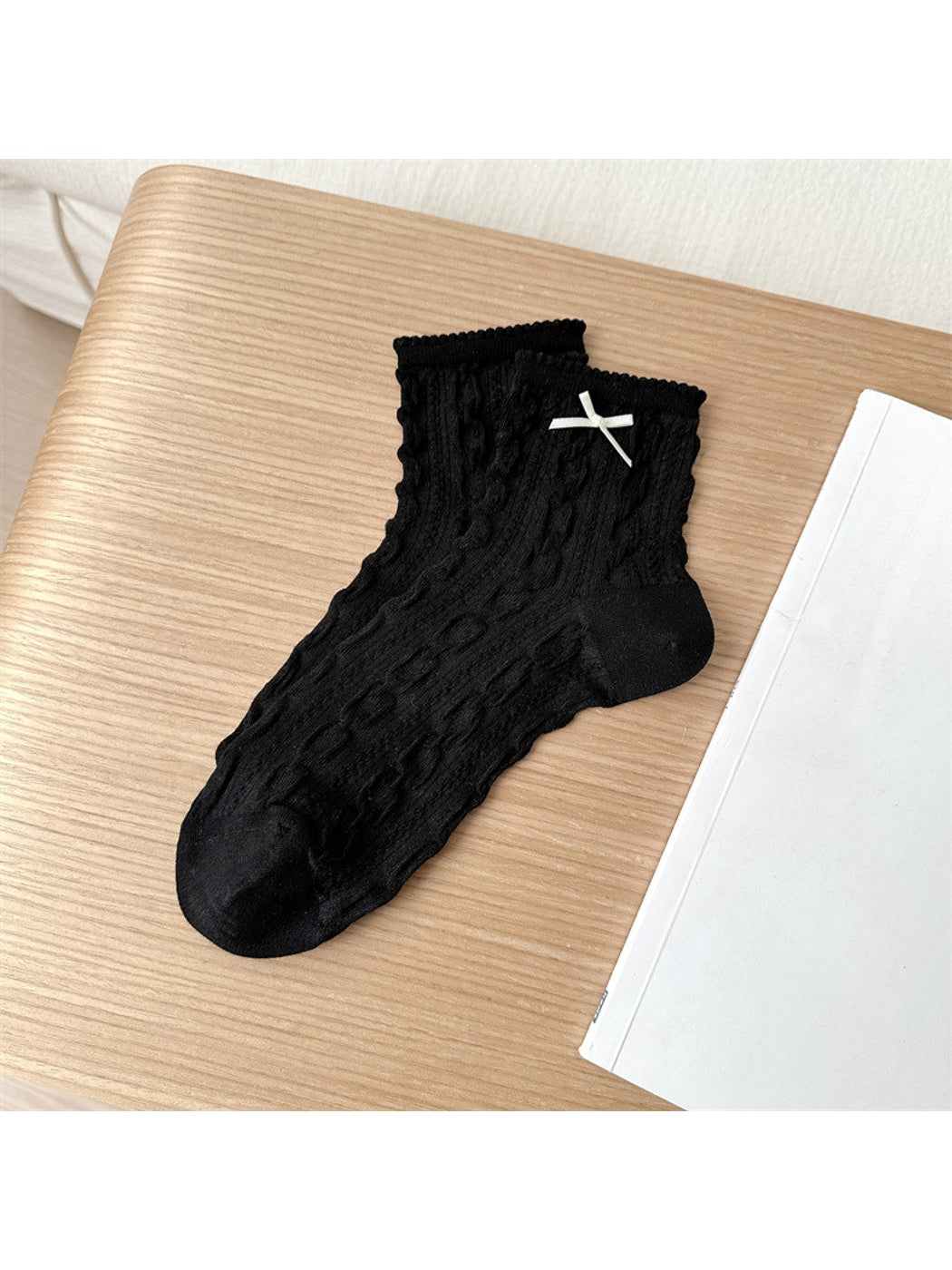 Rufia - Bow Detail Solid Color Ankle Socks