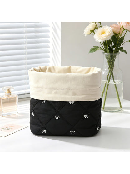 Cosbai - Quilted Bow Embroidery Drawstring Pouch
