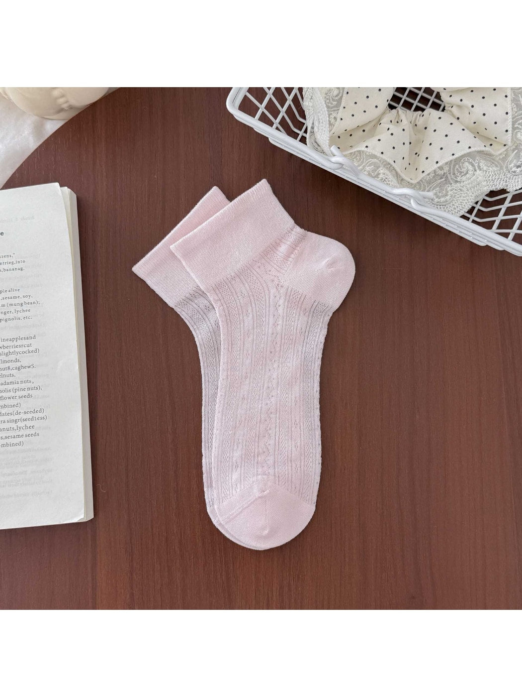 Rufia - Elegant Solid Color Openwork Ankle Socks