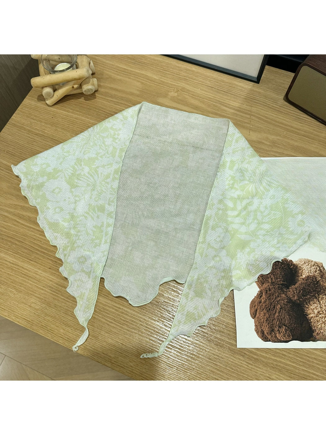 Scarvii - Spring Floral Printed Triangle Bandana