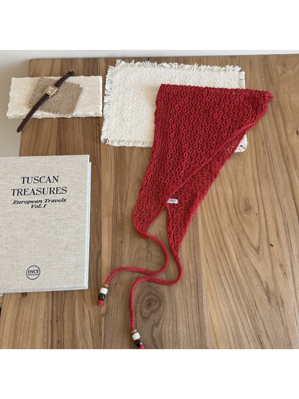Scarvii - Retro Openwork Minimalist StyleTriangle Scarf