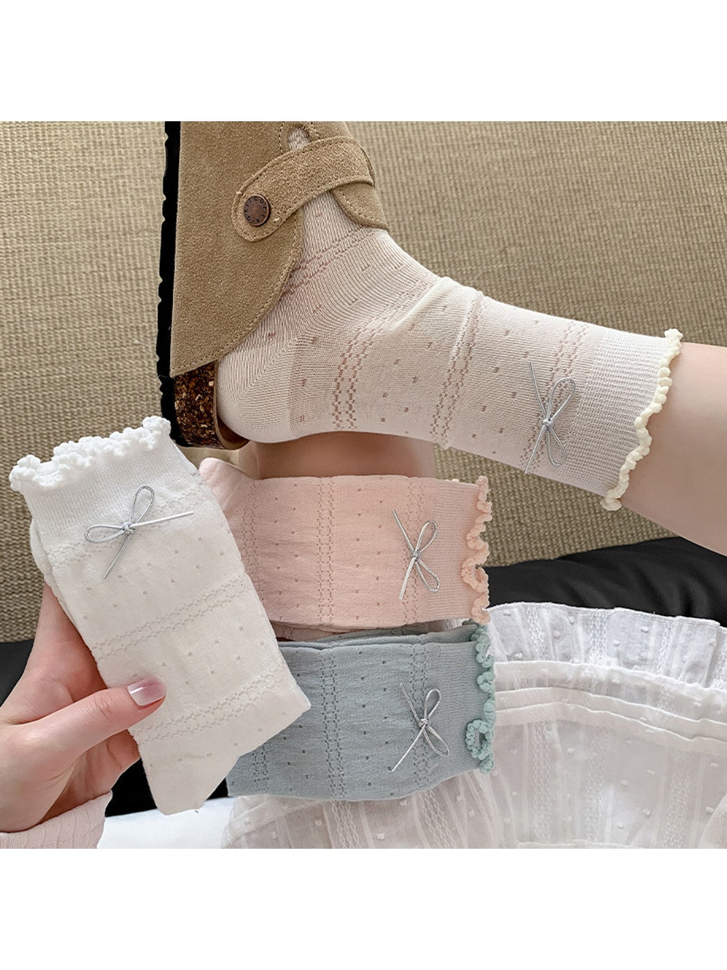 Rufia - Ruffle Cuffs Bow Detail Solid Color Crew Socks