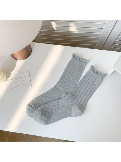 Rufia - Solid Color Ribbed Ruffle Crew Socks