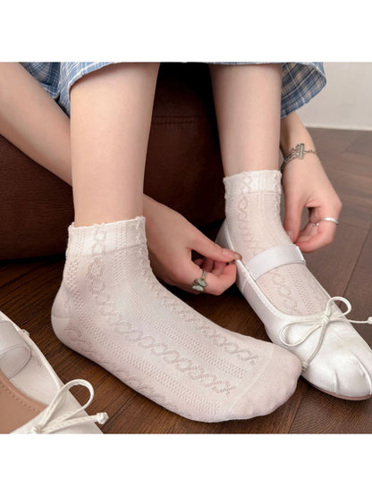 Rufia - Multiple Texture Designs White Ankle Socks