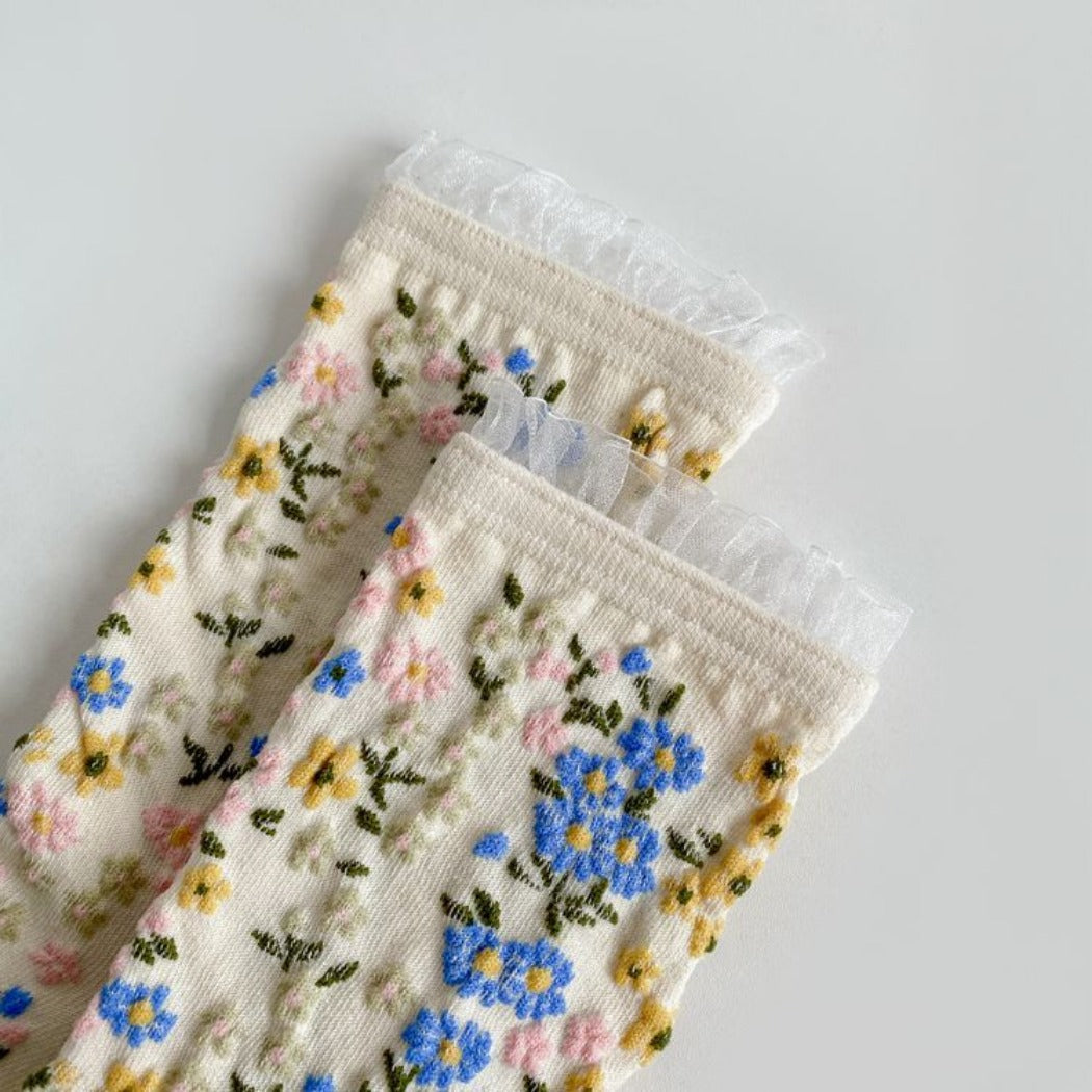 Rufia - Floral Lace Mid-calf Socks - Delicate & Vintage