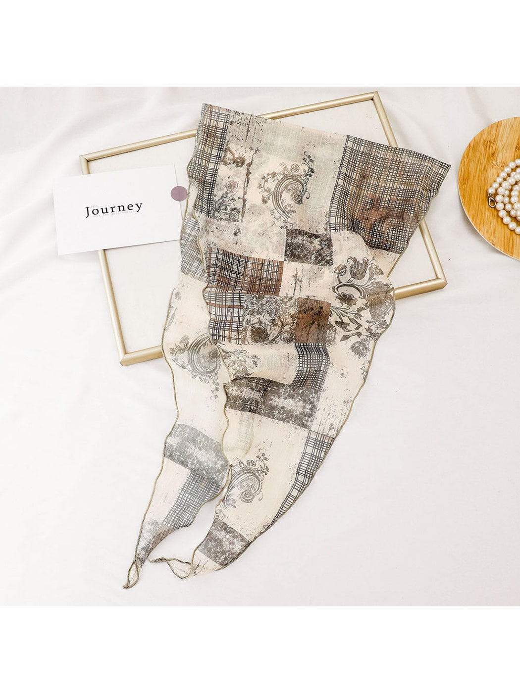 Scarvii - Fashion Print Diamond Shaped Scarf