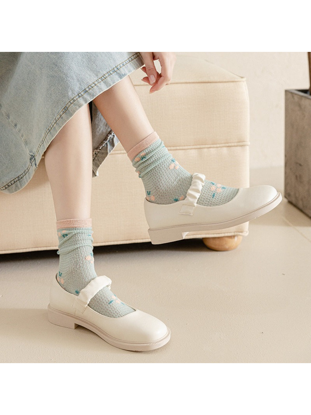 Rufia - Poetic Floral Texture Knit Crew Socks product image 2