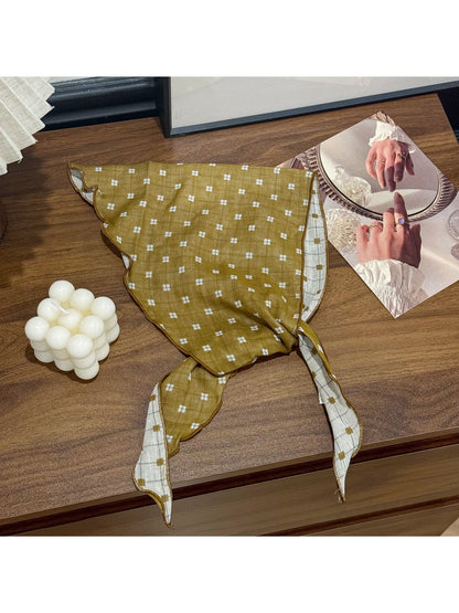 Scarvii - Plaid Ruffle Edge Everyday Triangle Bandana
