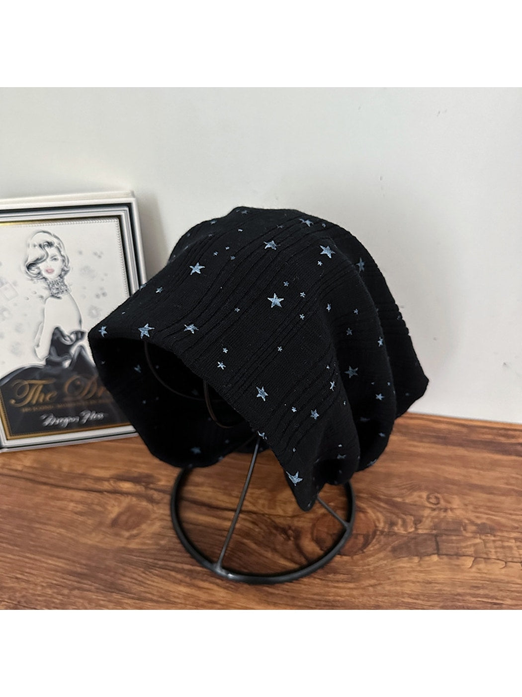 Haila - Women's Star Print Brimless Stack Hat