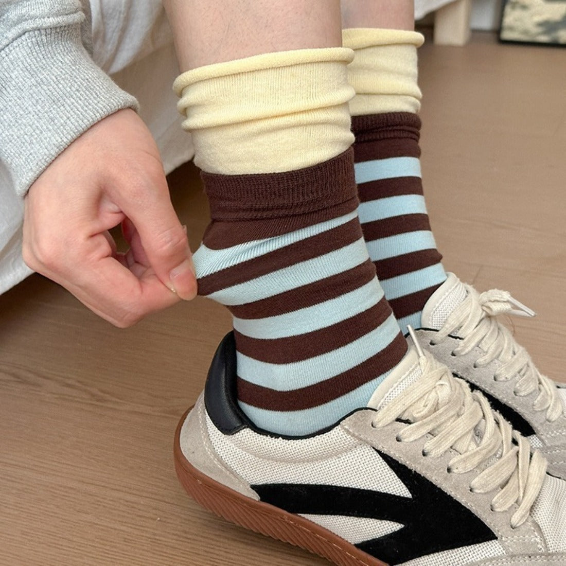 Rufia - Striped Contrast Mid-Calf Socks