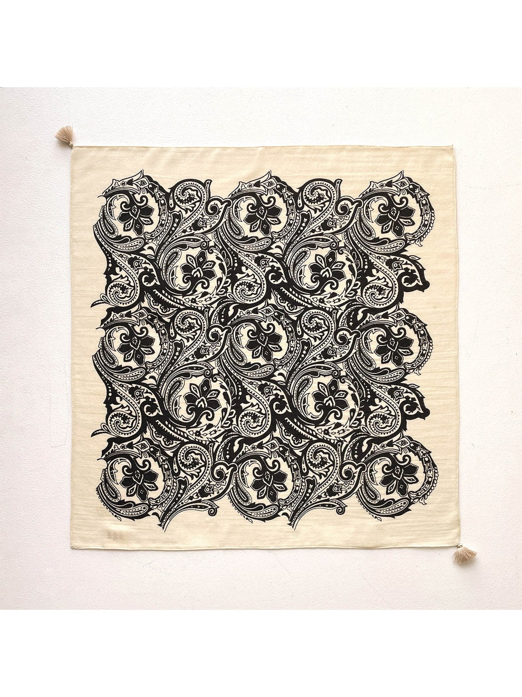 Scarvii - Vintage Dense Paisley Print Square Scarf