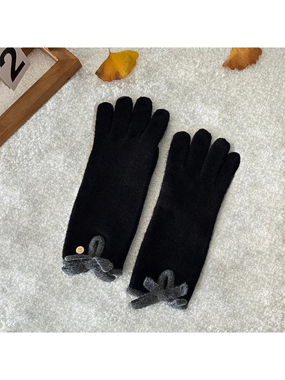 Gloving - Bow Detail Fuzzy Touchscreen Gloves