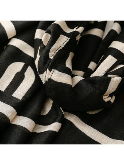 Scarvii - Graphic Stripe Pattern Everyday Scarf