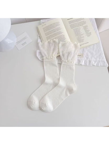 Rufia - Elegant Ruffle Trim Solid Color Crew Socks
