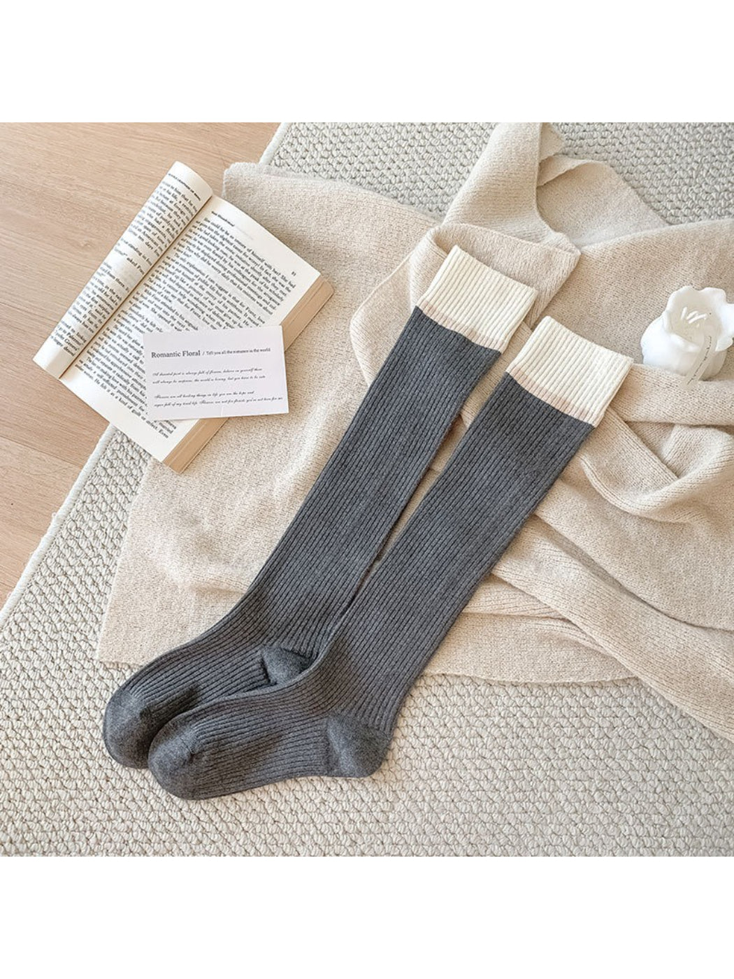 Rufia - Minimal Contrast Knee High Socks product image 8