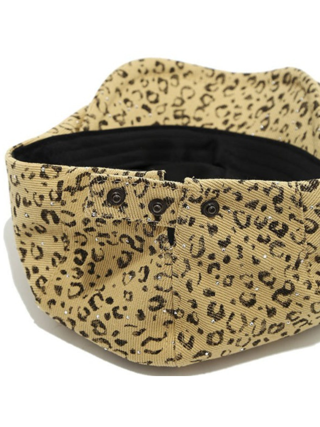 Haila - Wide Brim Round Top Newsboy Cap