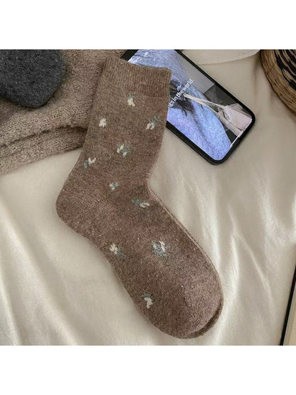 Rufia - Soft Floral Pattern Crew Socks product image 5