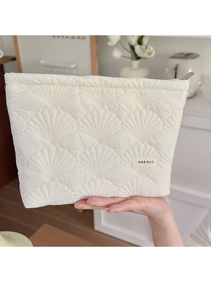 Cosbai - Scallop Quilted Cosmetic Bag