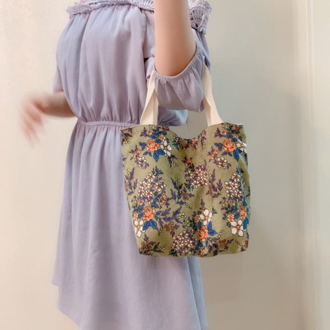 Cosbai - Vintage Artistic Floral Corduroy Tote