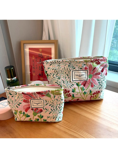 Cosbai - Vintage Red Green Floral Makeup Pouch