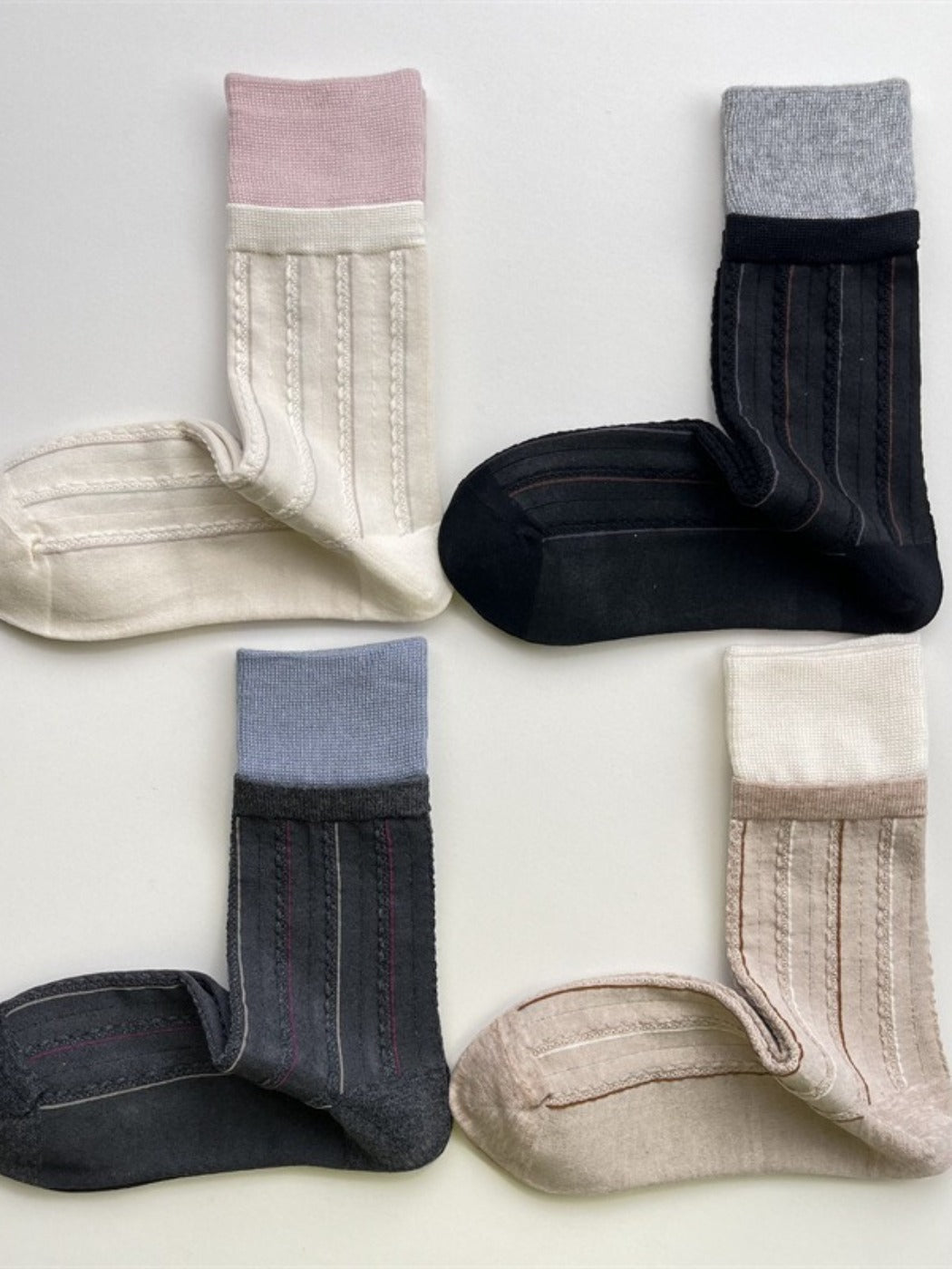 Rufia - Color-Block Mid-Calf Socks – Minimalist & Warm