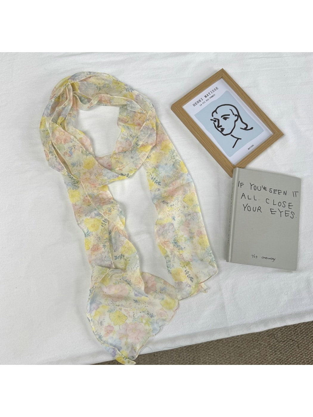 Scarvii - Elegant Light-hued Floral Print Scarf