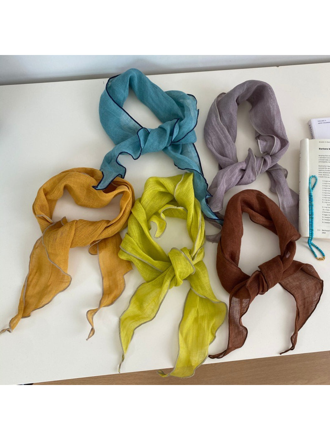 Scarvii Lightweight Solid Colour Triangle Scarf