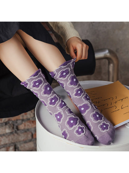 Rufia - Lavender Floral Relief Texture Crew Socks