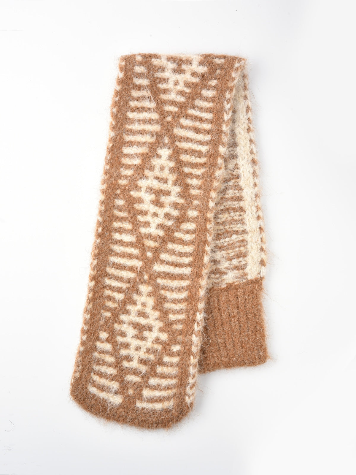 Scarvii - Two-Tone Knitted Scarf with Slip-Through Design