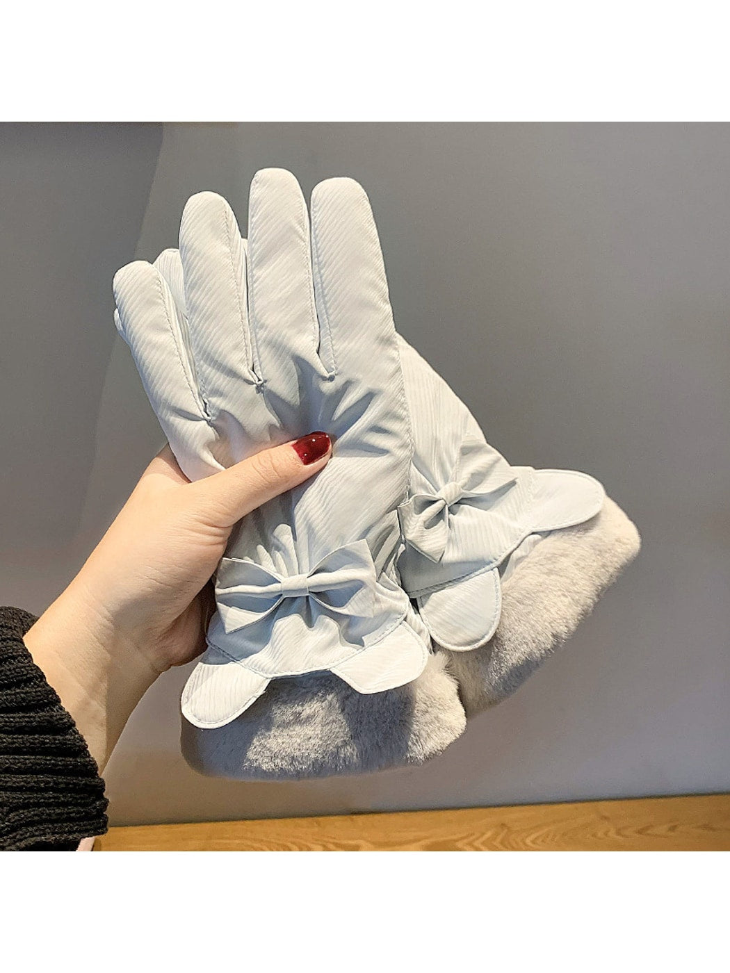 Gloving - Bow Accent Plush Cuff Winter Gloves