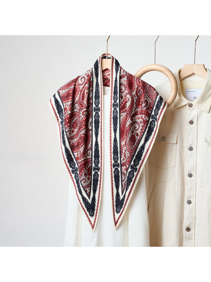 Scarvii - Vintage Inspired Paisley Triangle Bandana