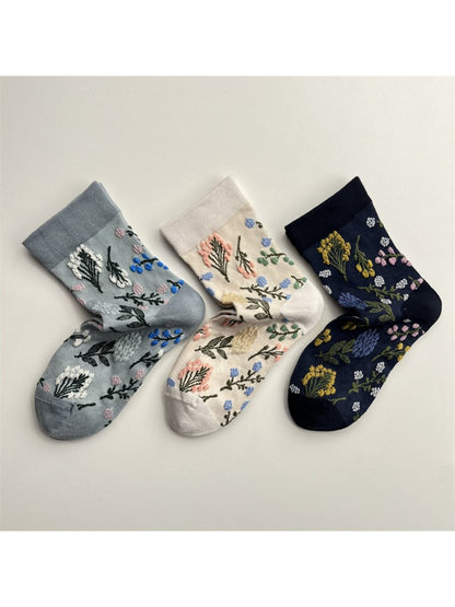 Rufia - Vintage Floral Embroidered Mid-Calf Socks