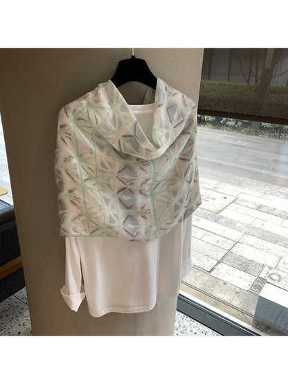 Scarvii - Geometric Print Shawl Scarf