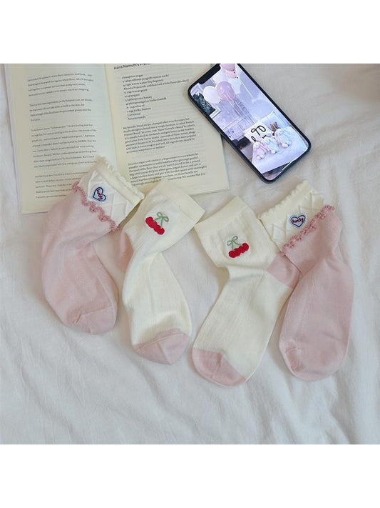 Rufia - Cute Penguin Embroidered Casual Crew Socks