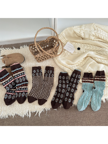 Rufia - Vintage Floral Knit Crew Socks