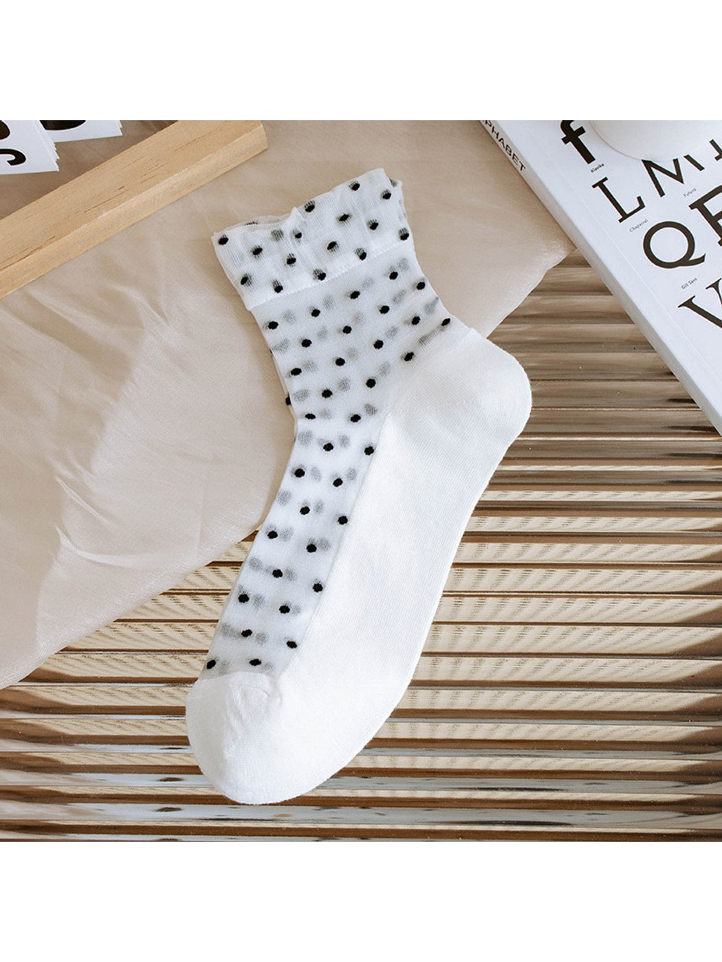 Rufia - Cute Dotted Everyday Sheer Crew Socks