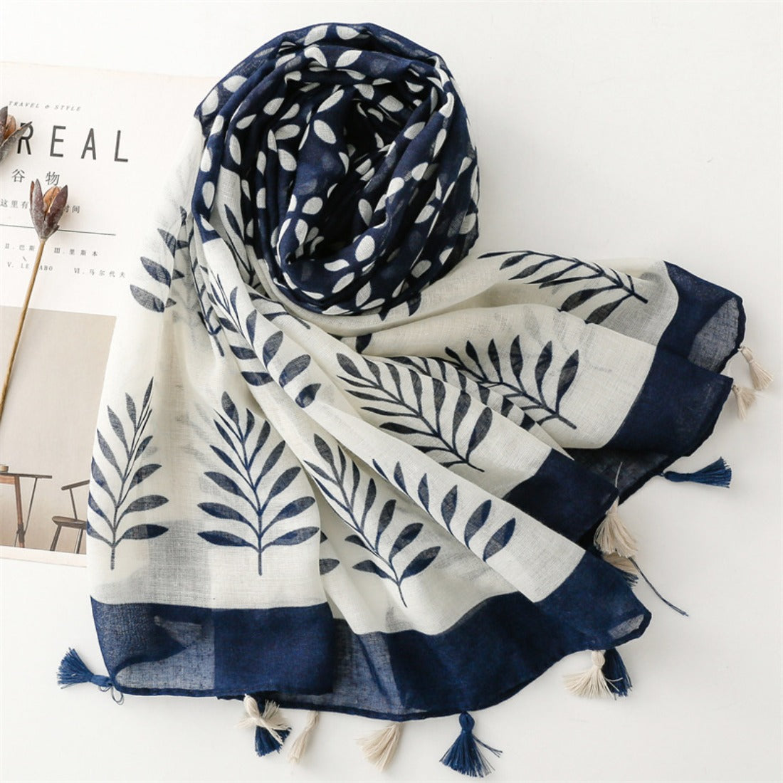 Scarvii - Blue & White Wheat Pattern Bohemian Scarf