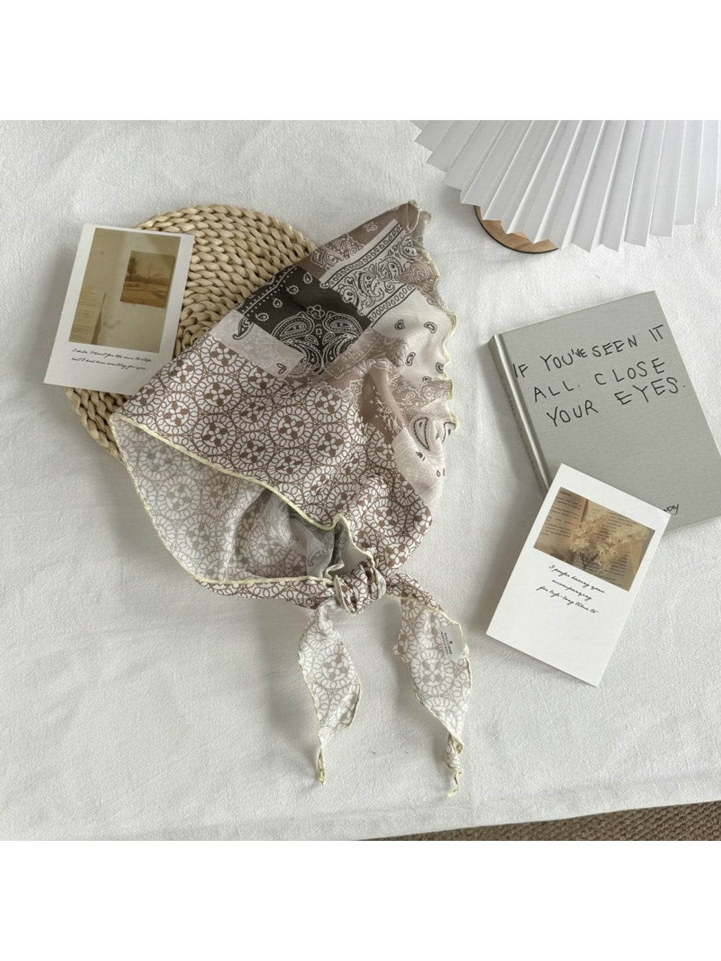 Scarvii - Elegant Classic Printed Triangle Scarf