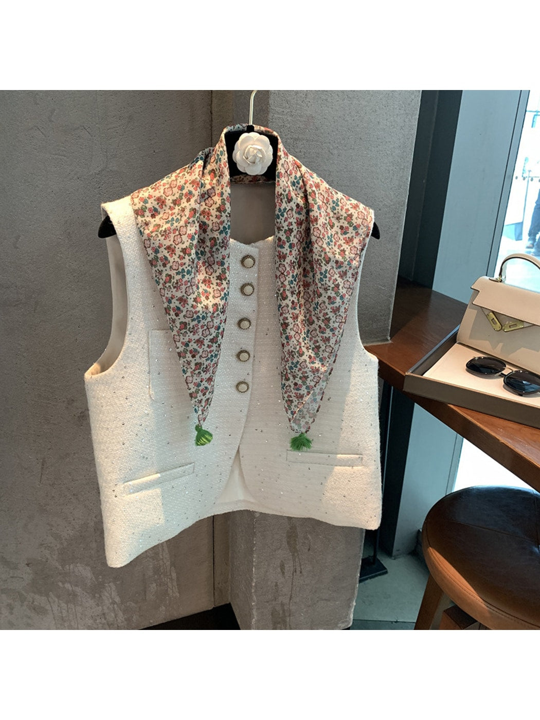 Scarvii - Allover Floral Print Tassel Square Scarf