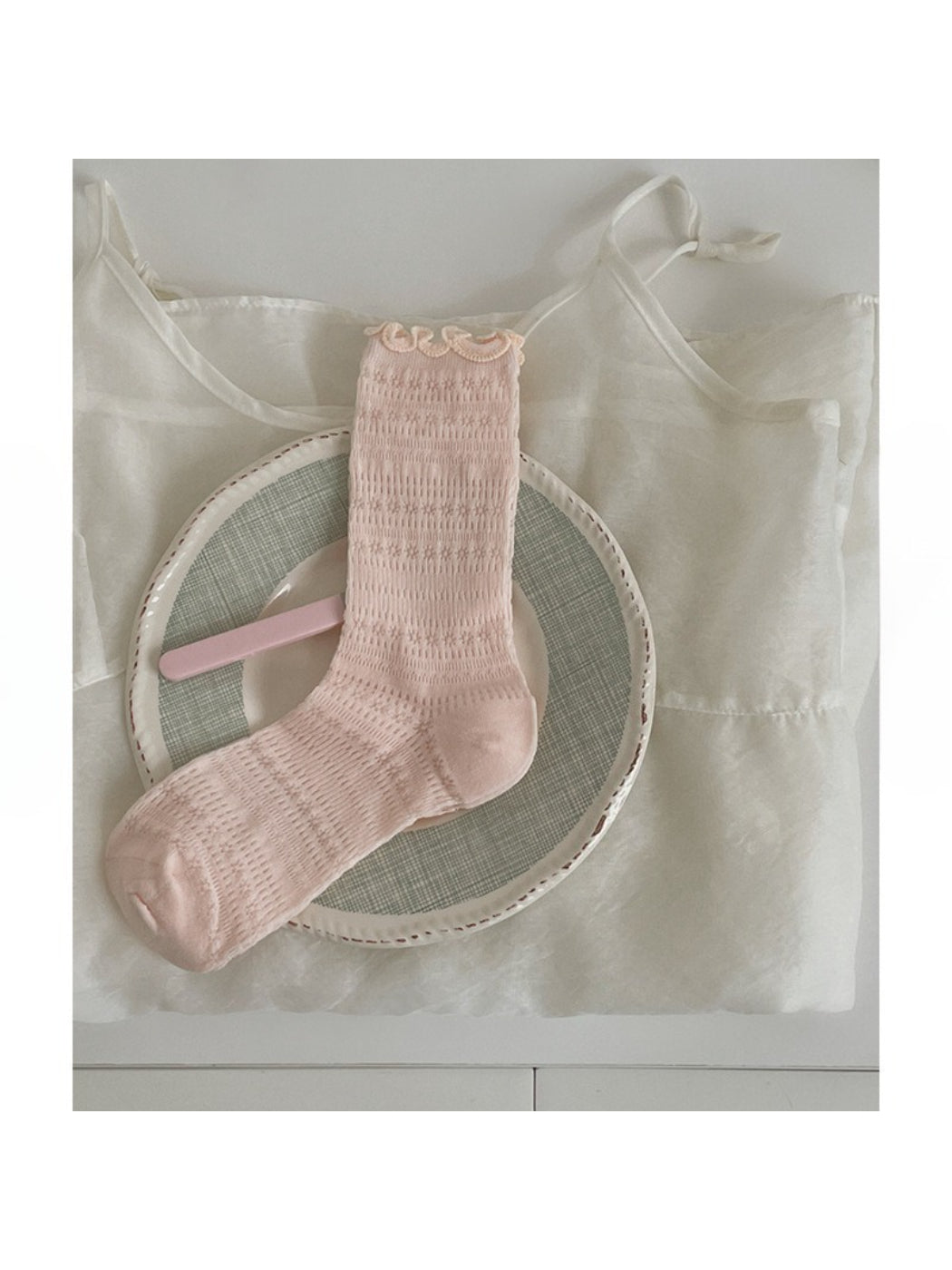 Rufia - Ruffle Textured Knit Crew Socks product image 4
