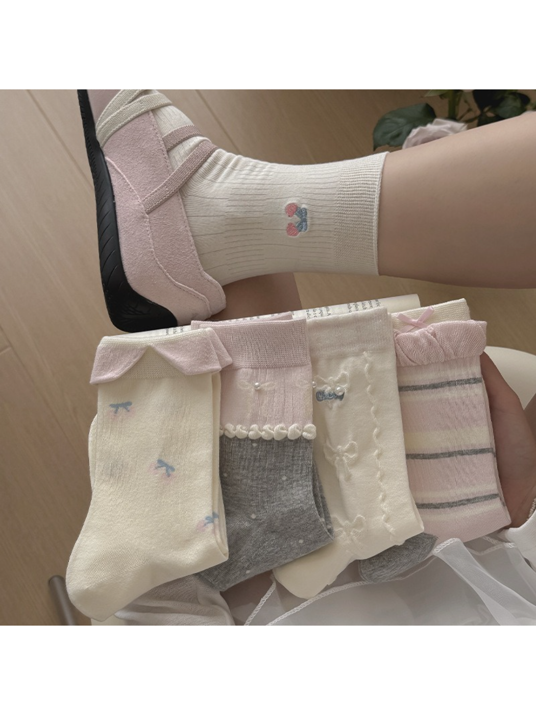 Rufia - Sweet Pattern Design Crew Socks