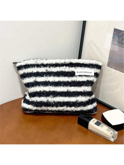 Cosbai - Soft Stripe Zip Pouch