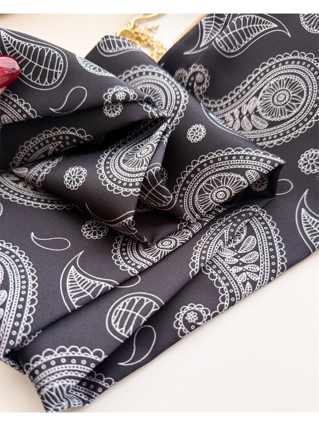 Scarvii - Paisley Border Skinny Scarf
