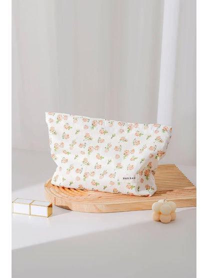 Cosbai - Romantic Floral Cosmetic Bag