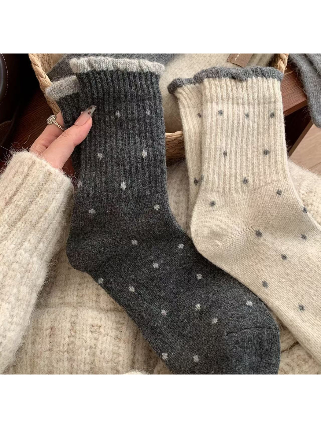 Rufia - Classic Tiny Dot Crew Socks