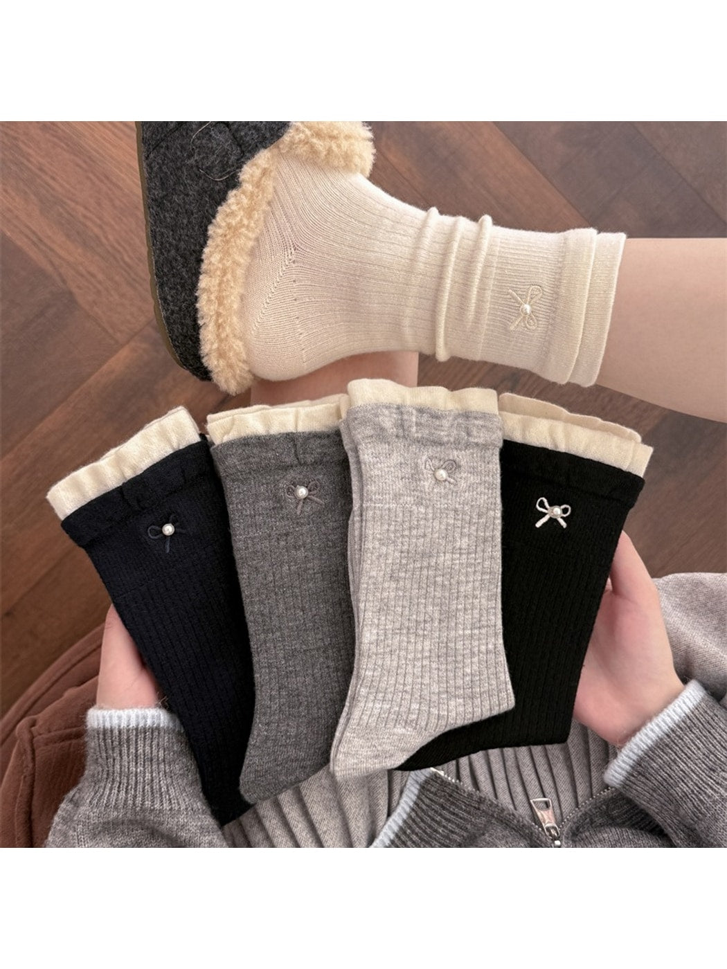 Rufia - Ribbed Bow Detail Socks