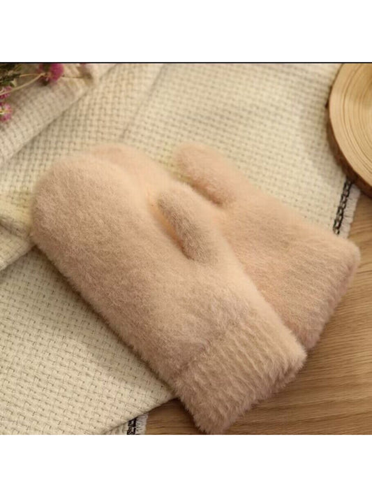 Gloving - Plush Solid Color Mittens