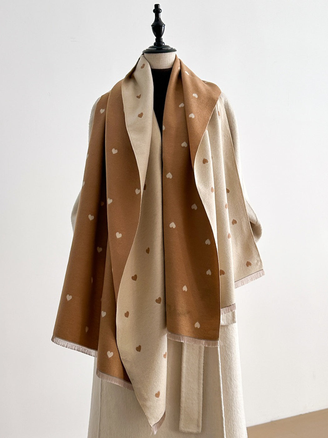 Scarvii – Reversible Heart Print Scarf & Wrap