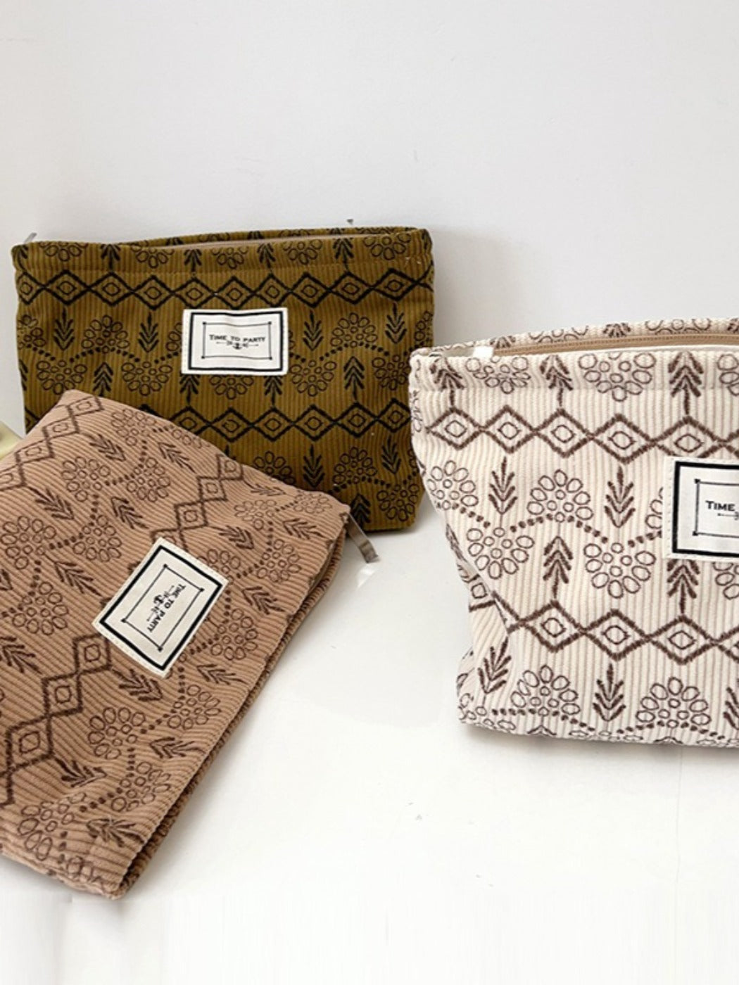 Cosbai - Fabric Geometric & Floral Print Pouch Bag with Zipper